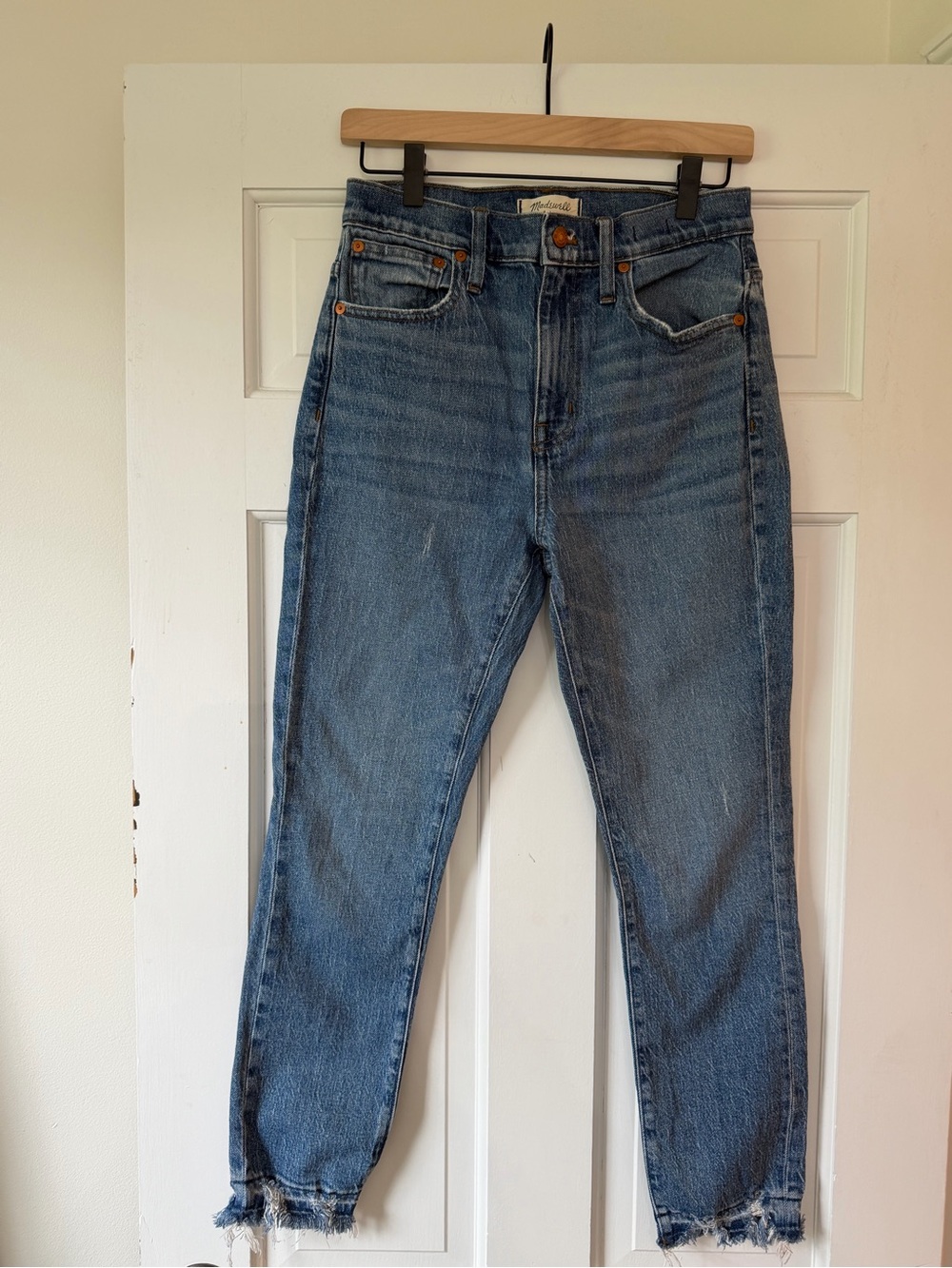 Madewell High-Rise Slim Boy Jean Medium Blue Jeans with Frayed Hem